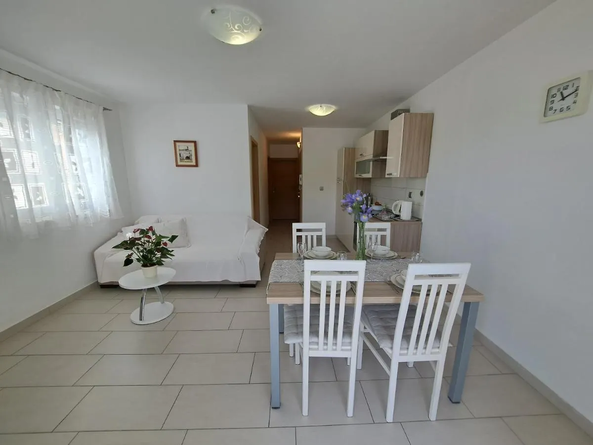 Apartments Fran Baska