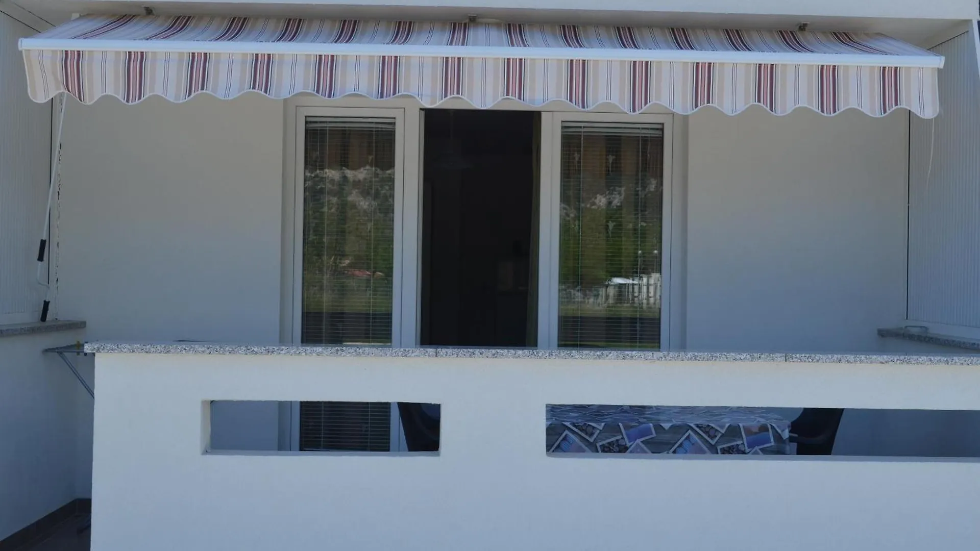 Apartments Fran Baska  Croatia