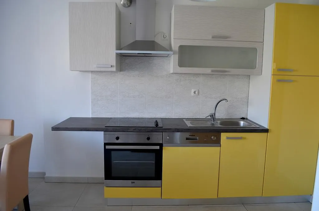 Apartments Fran Baska  0*, Baska (Krk)