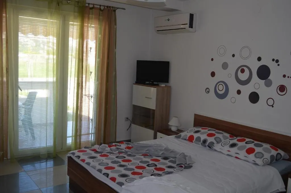 Apartments Fran Baska  0*, Baska (Krk)